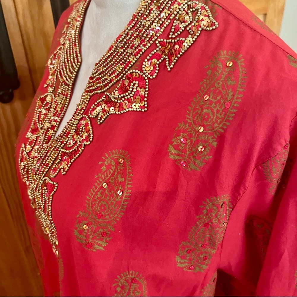 Denim 24/7 Red and Gold Ladies Embellished Long Sleeve Tunic - Picture 4 of 11